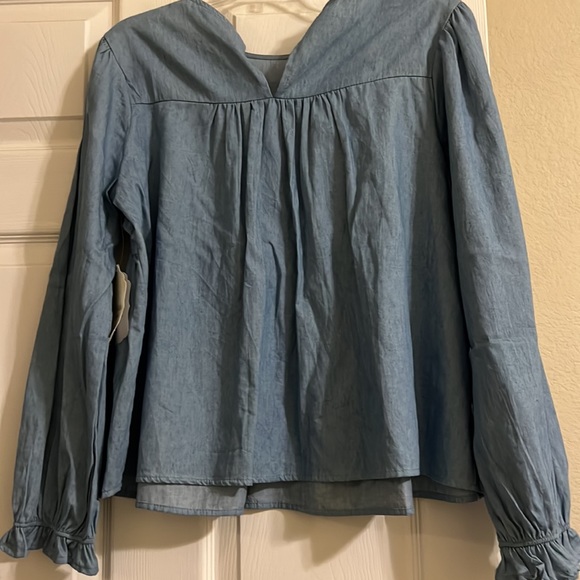 Cute denim looking long sleeve top - Picture 2 of 4